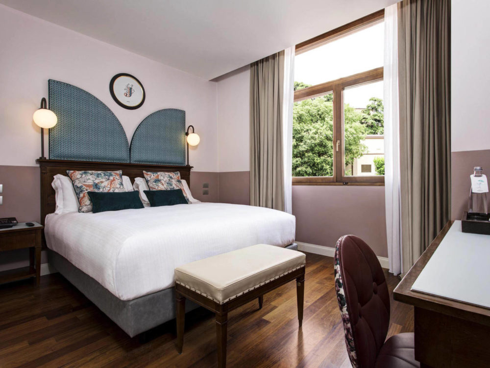Hotel Indigo Verona Grand Hotel Des Arts Rooms Standard Room King Bed