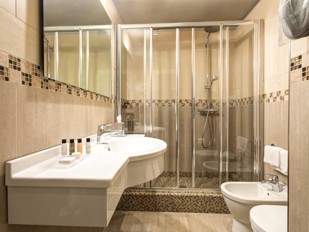 Premium Room Bathroom Gallery Hotel Indigo Verona 